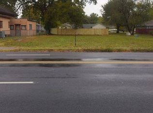202 E Saint John St, Girard, KS 66743