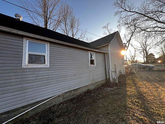 2nd image of 1005 Burgess Ave