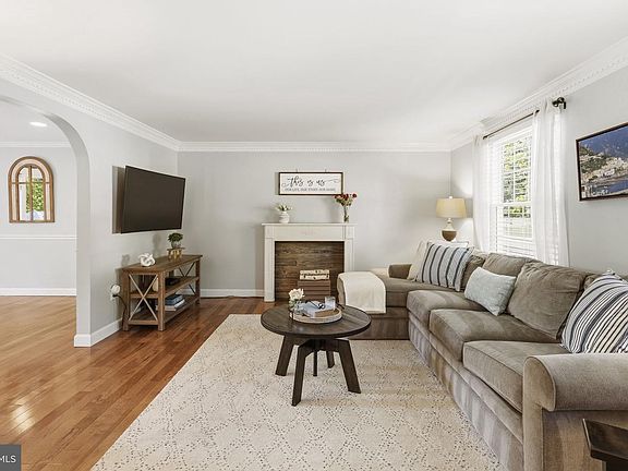 3rd image of 4511 Ambermill Rd