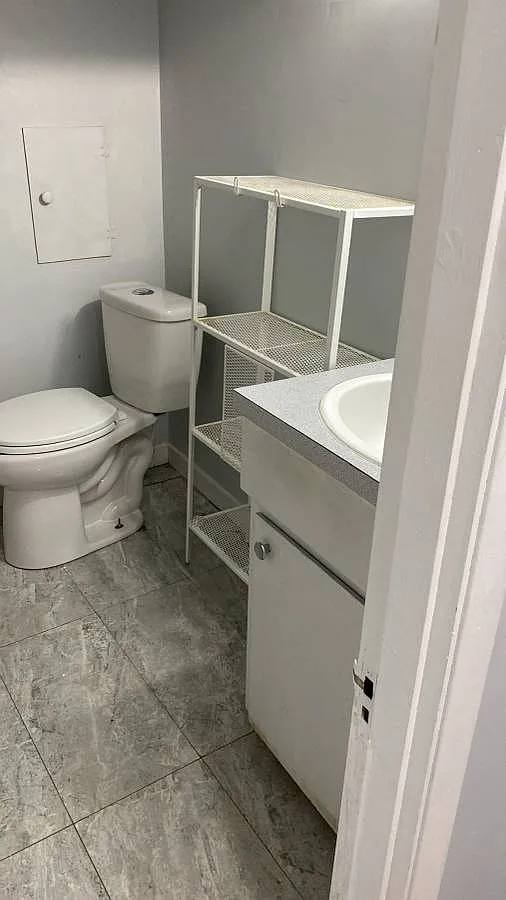 1 bed, 700 sqft, $900 — Photo 3