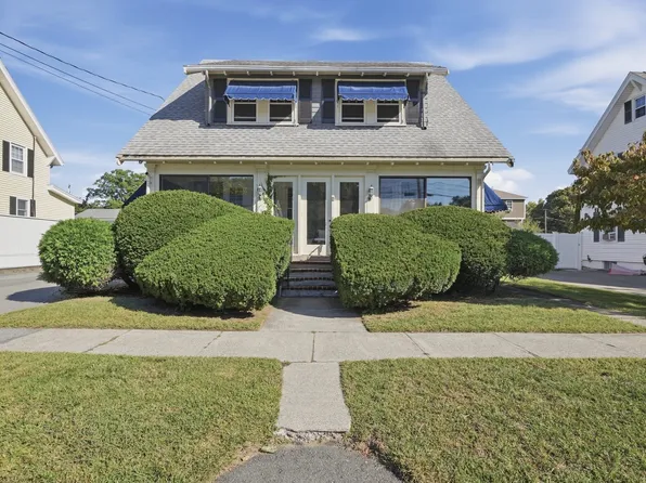 4 Henry Ave, Woburn, MA 01801