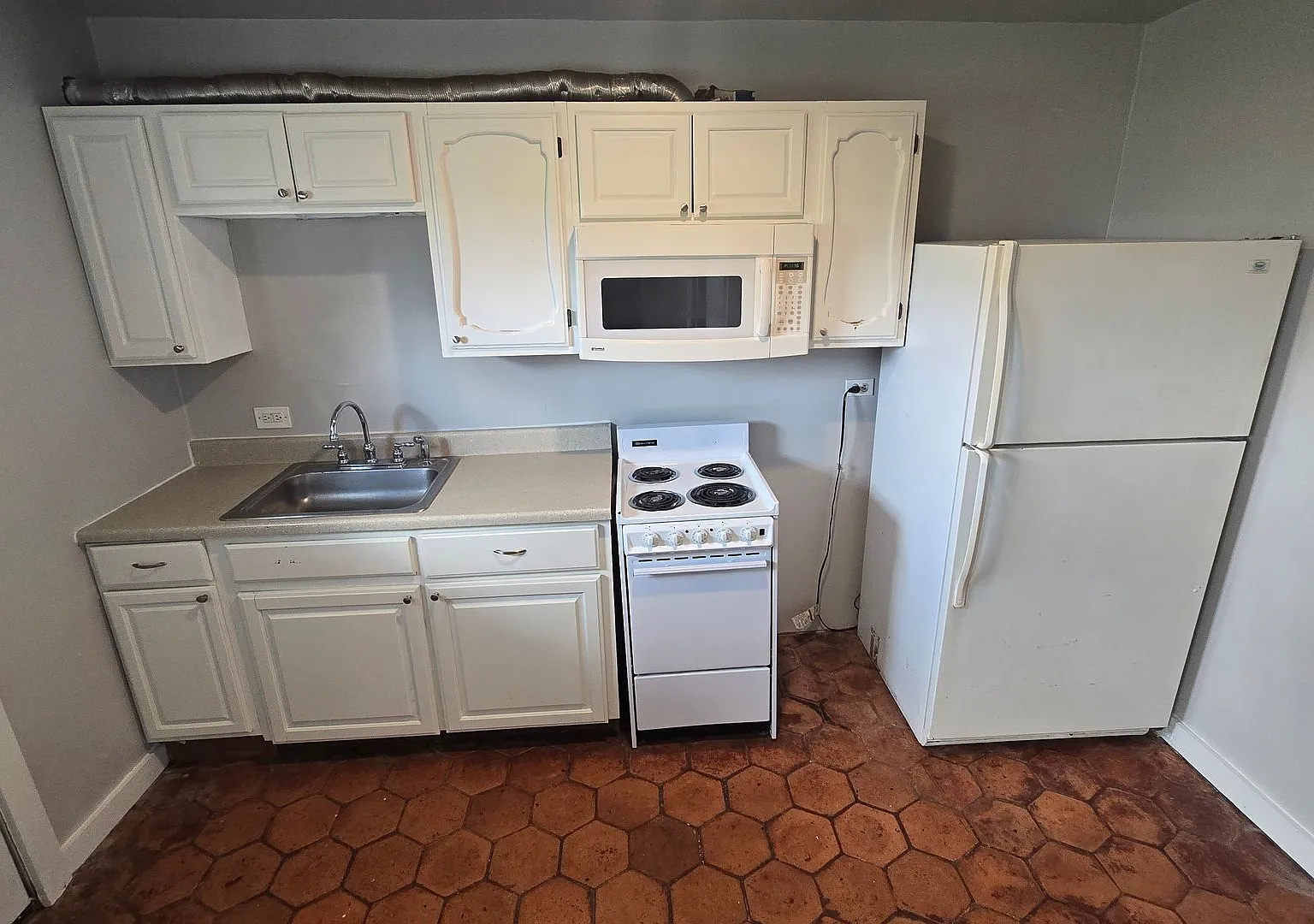 2614 Monterey Street — Photo 1