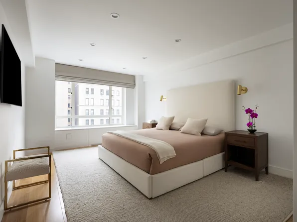 799 Park Avenue image 6 of 11