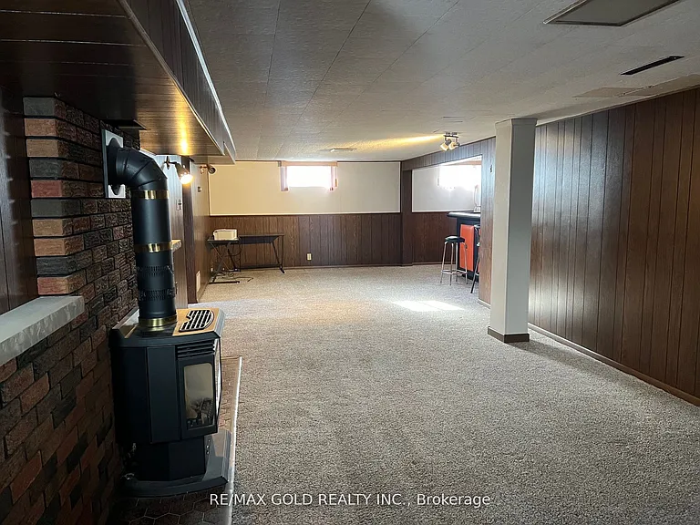 979 Wellington St — Photo 28