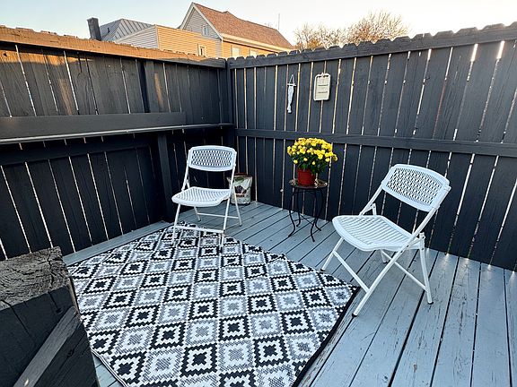 2nd image of 408 Fairfield Ave Floor 2