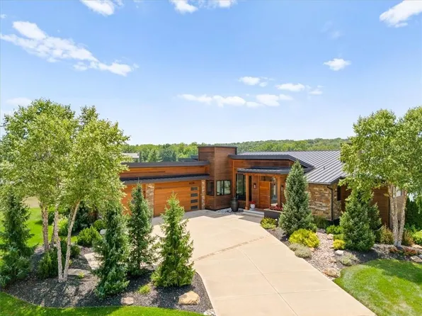 16016 Saint Andrews Ct, Belton, MO 64012