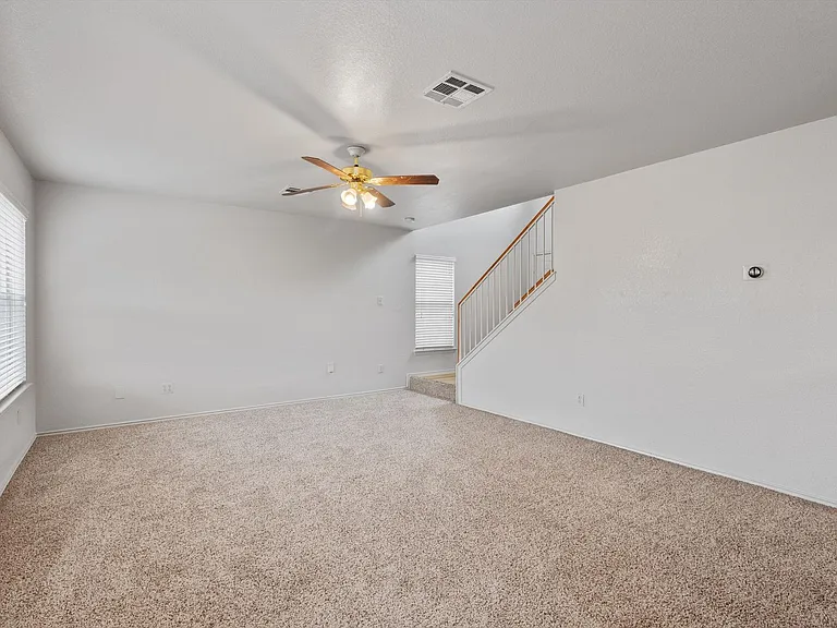 12921 White House St — Photo 5