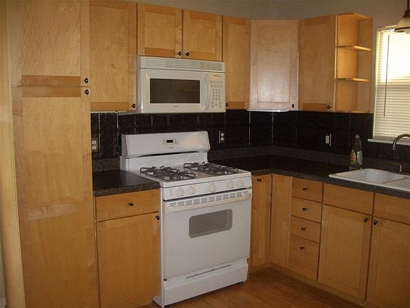 2nd image of 6223 Linton Ln