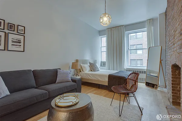 Rented by Oxford Property Group | media 29