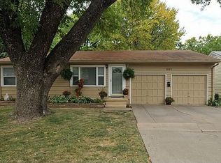 1865 S Armstrong Ave, Bartlesville, OK 74003
