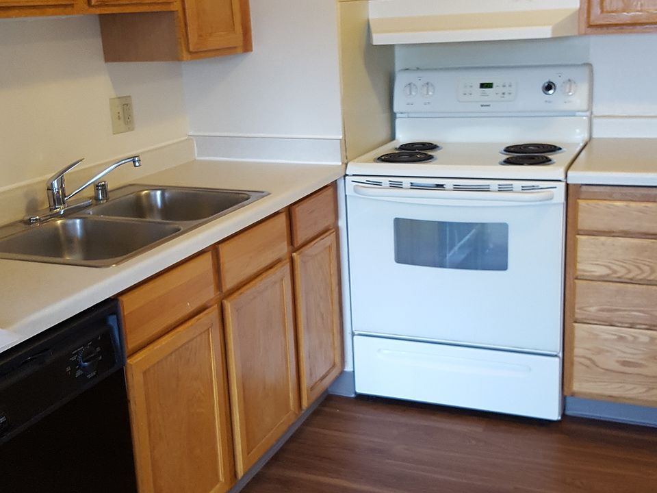 1st image of 344 W Dayton St APT 1204