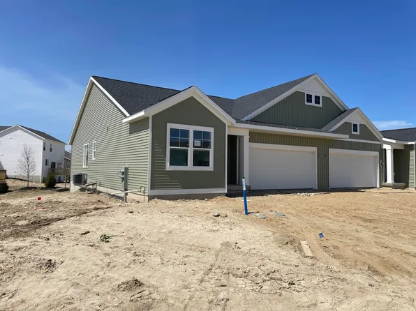 3805 Highbury Dr #4, Grandville, MI 49418