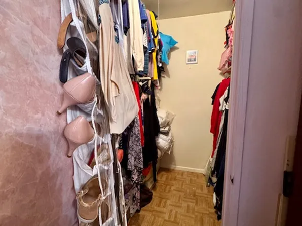 448 Neptune Avenue image 12 of 15