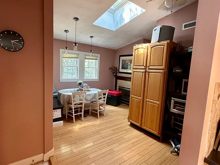 40 Harrington St #2 — Photo 8