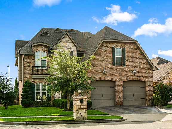 3rd image of 1013 Windstone Dr