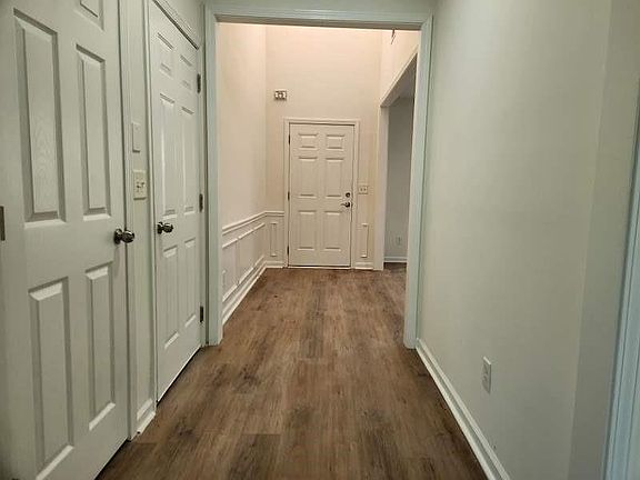 2nd image of 2025 Kyrle Ln