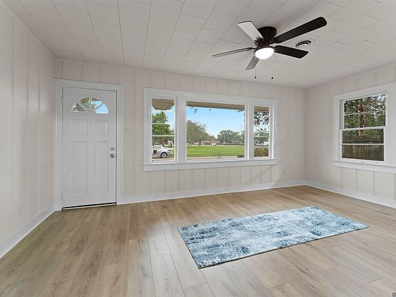 4th image of 1019 N Coolidge Ave