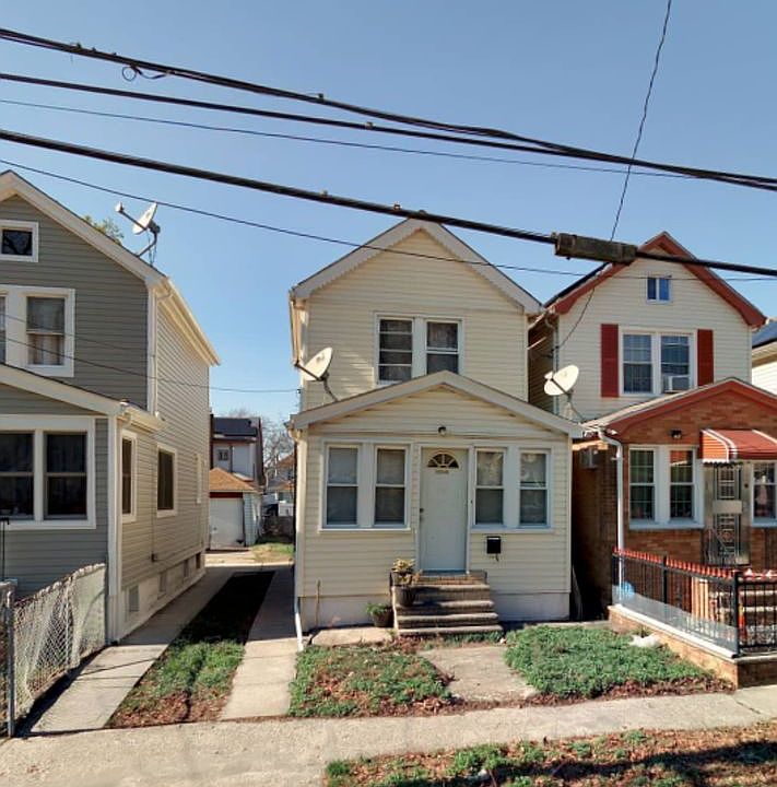 1st image of 173-47 105th Ave #1