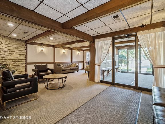 3rd image of 5005 Enfield Ave APT 302