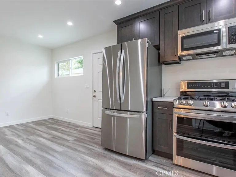 14612 Vose St — Photo 4