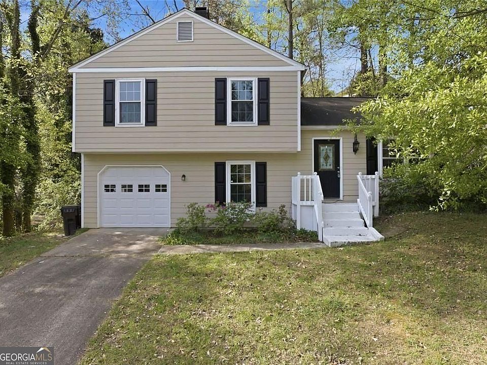 1st image of 310 Knoll Ridge Ct