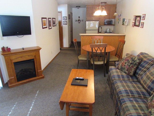 1st image of 4908 N Landmark Cir #1206