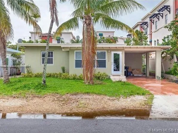 1025 NE 17th Way, Fort Lauderdale, FL 33304