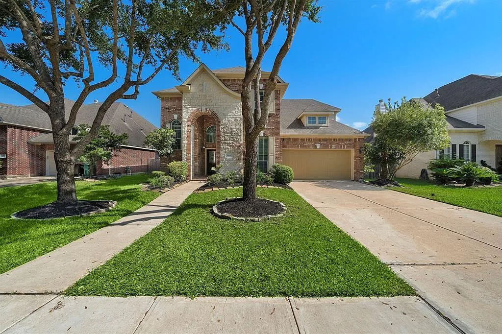 4 bed, 4.0 bath, 3294 sqft, $3,150 — Photo 3