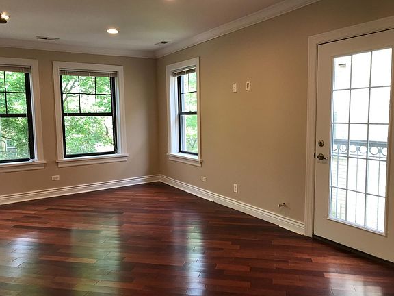 3rd image of 7355 N Seeley Ave APT 3F