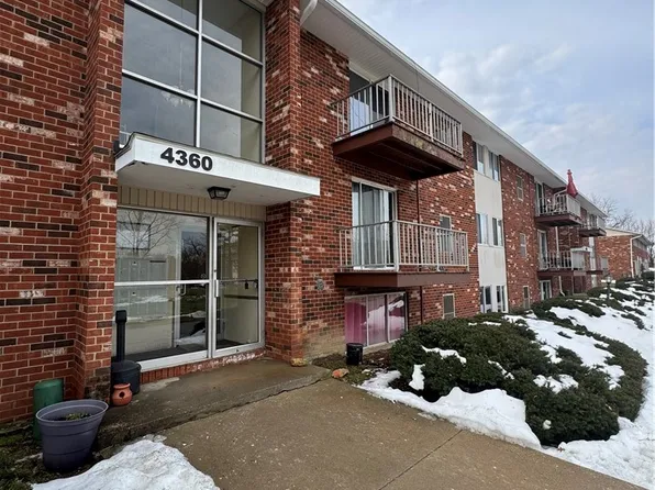 4360 Inner Circle Dr, Brunswick, OH 44212