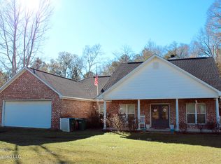 21221 E Trails End Rd, Moss Pt, MS 39562