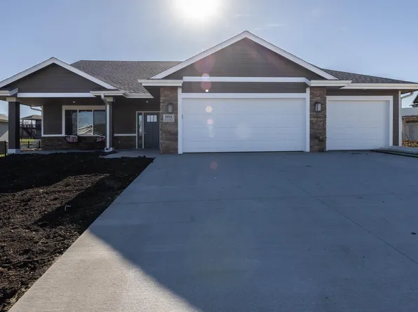 5507 SW Timber Ridge Ln, Topeka, KS 66610