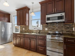327 Lilac Ln Floor 2, Carlstadt, NJ 07072