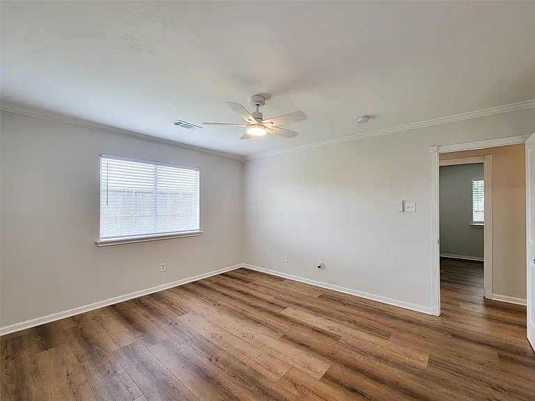 3658 Villa Glen Dr — Photo 19