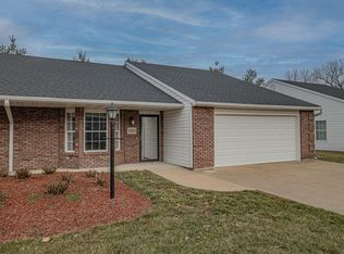 1215 Shepherds Dr, Moberly, MO 65270