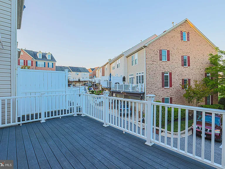 9300 Summit View Way — Photo 40