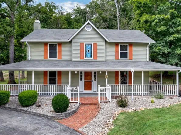 416 Marina Dr, Lake Sherwood, MO 63357