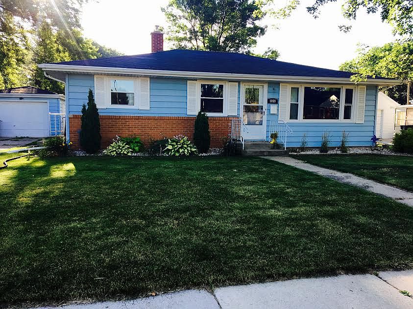 1st image of 1059 Suburban Dr