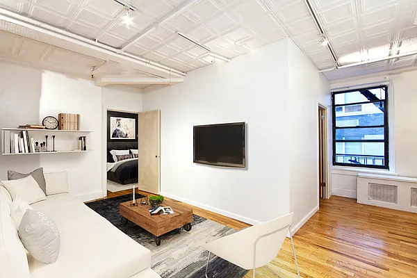 Rented by R New York | media 5