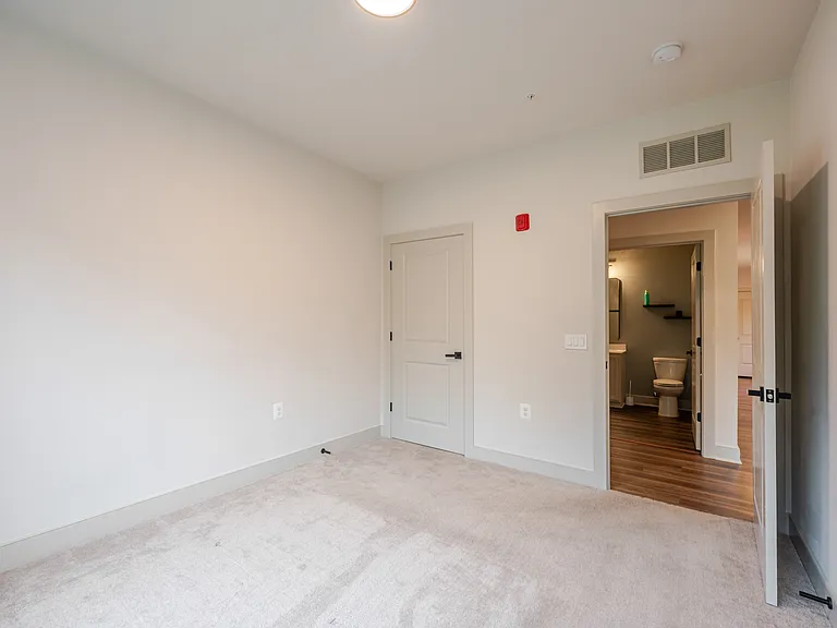 102 Saint Ives Pl #105 — Photo 16