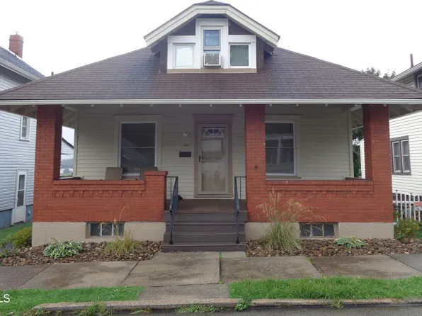 221 E Walnut Ave, Altoona, PA 16601