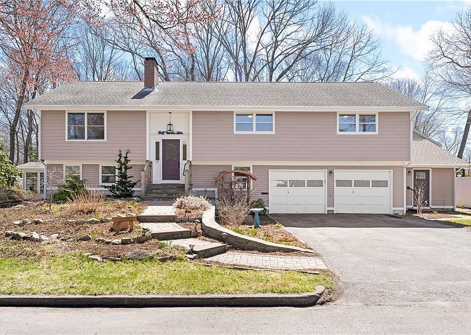 1st image of 55 Fountain Ave