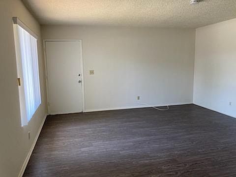 1st image of 837 Bonita Ave