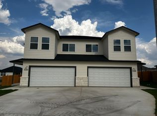 518 Whirlaway Dr #B, Jarrell, TX 76537