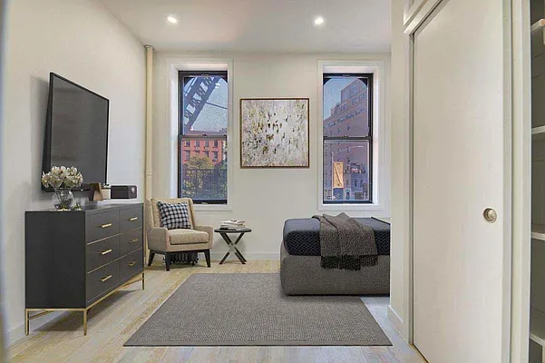 Rented by REAL New York | media 12