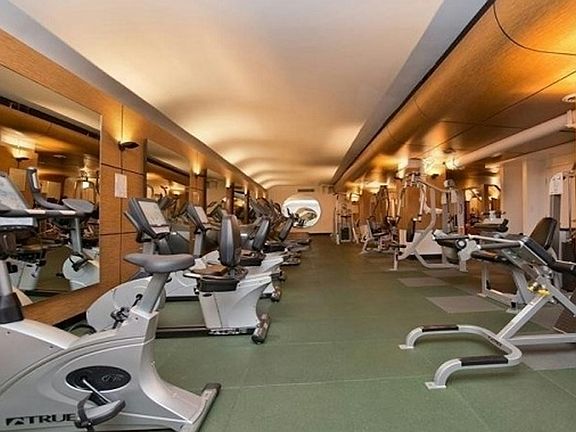 5th image of 330 E 33rd St APT 14H