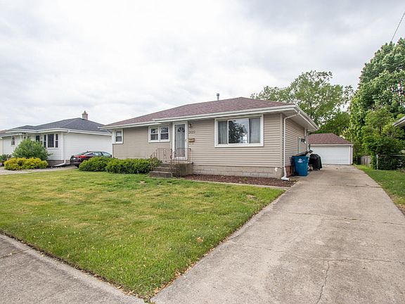 2nd image of 3520 42nd Pl