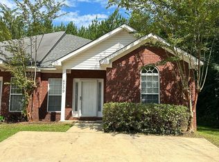 6739 Covington Villas Dr, Tuscaloosa, AL 35405