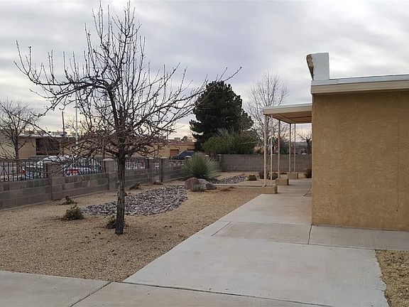 2nd image of 1511 Andrews Dr
