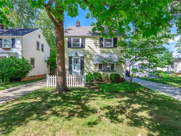 20688 Belvidere Ave, Fairview Park, OH 44126